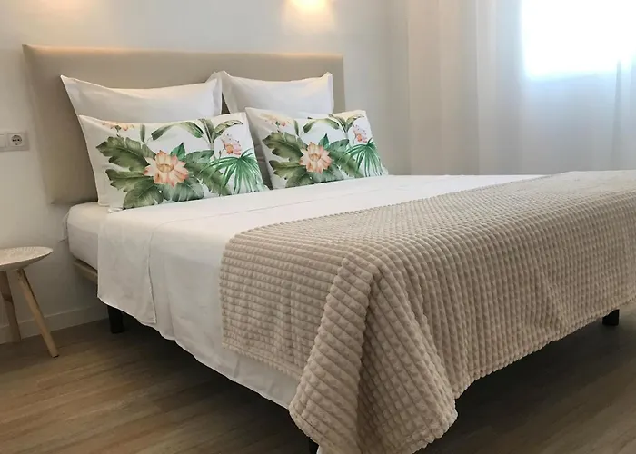 Moraira, Precioso Adosado Al Lado Del Mar