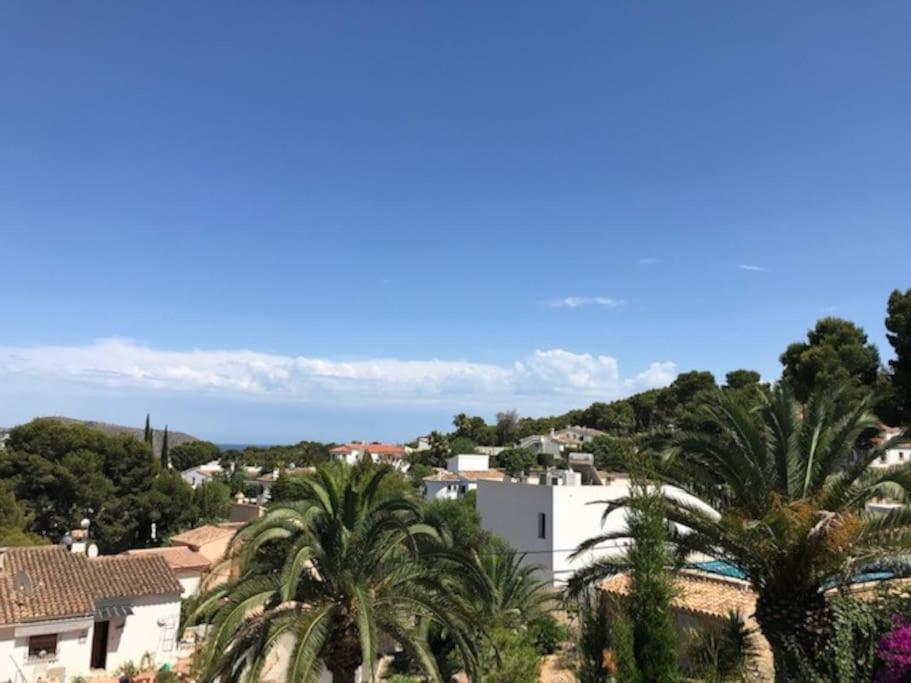 Moraira, Precioso Adosado Al Lado Del Mar *