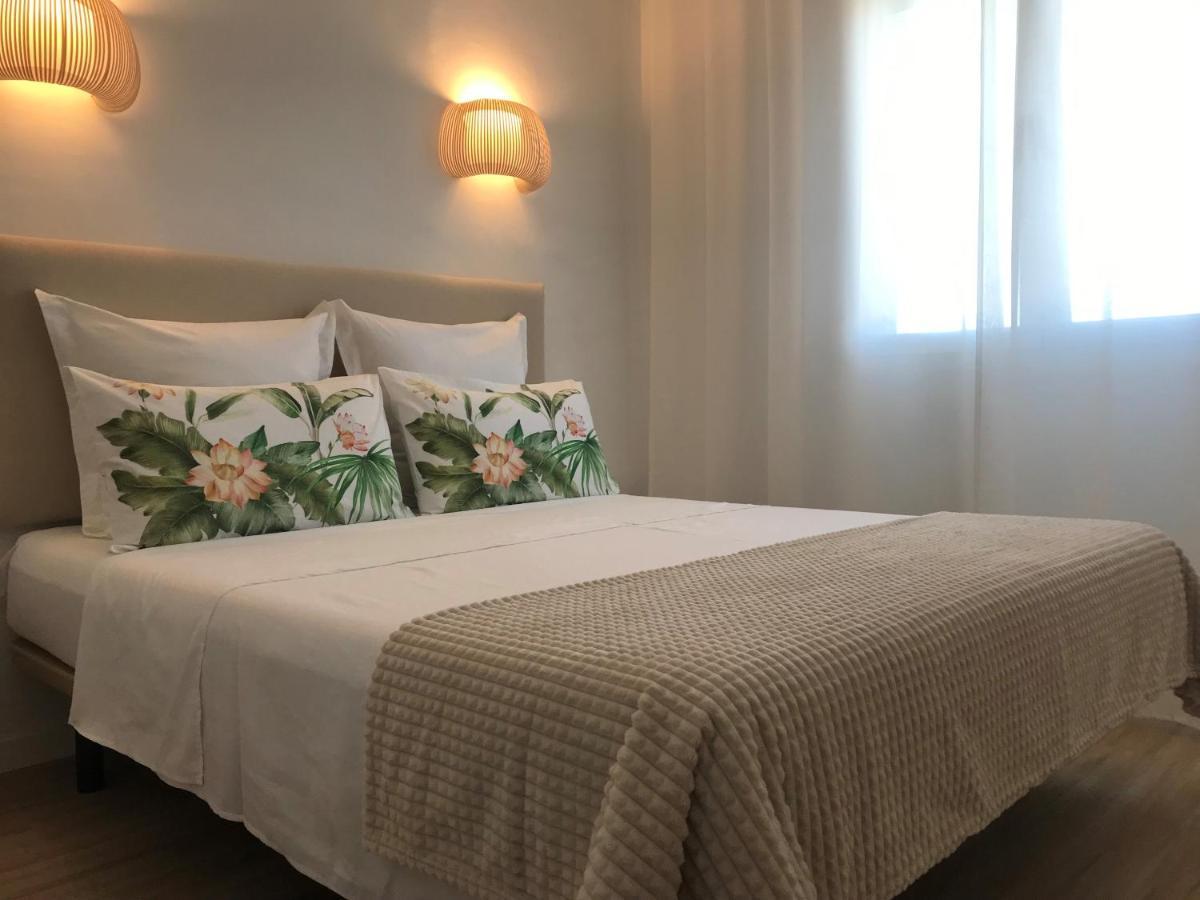 Moraira, Precioso Adosado Al Lado Del Mar Vakantiehuis